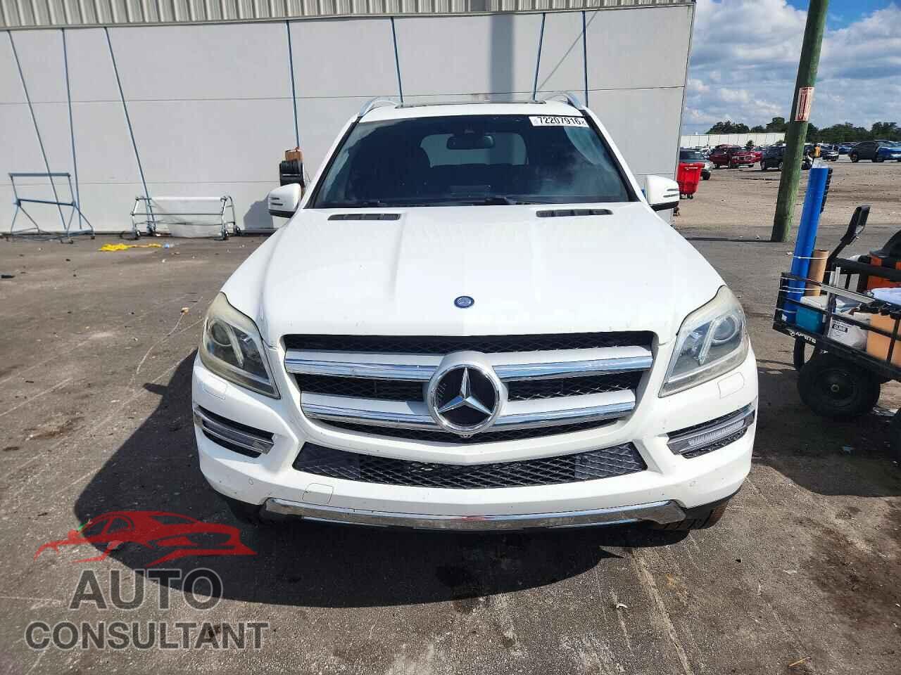 MERCEDES-BENZ GL-CLASS 2015 - 4JGDF2EE3FA528131