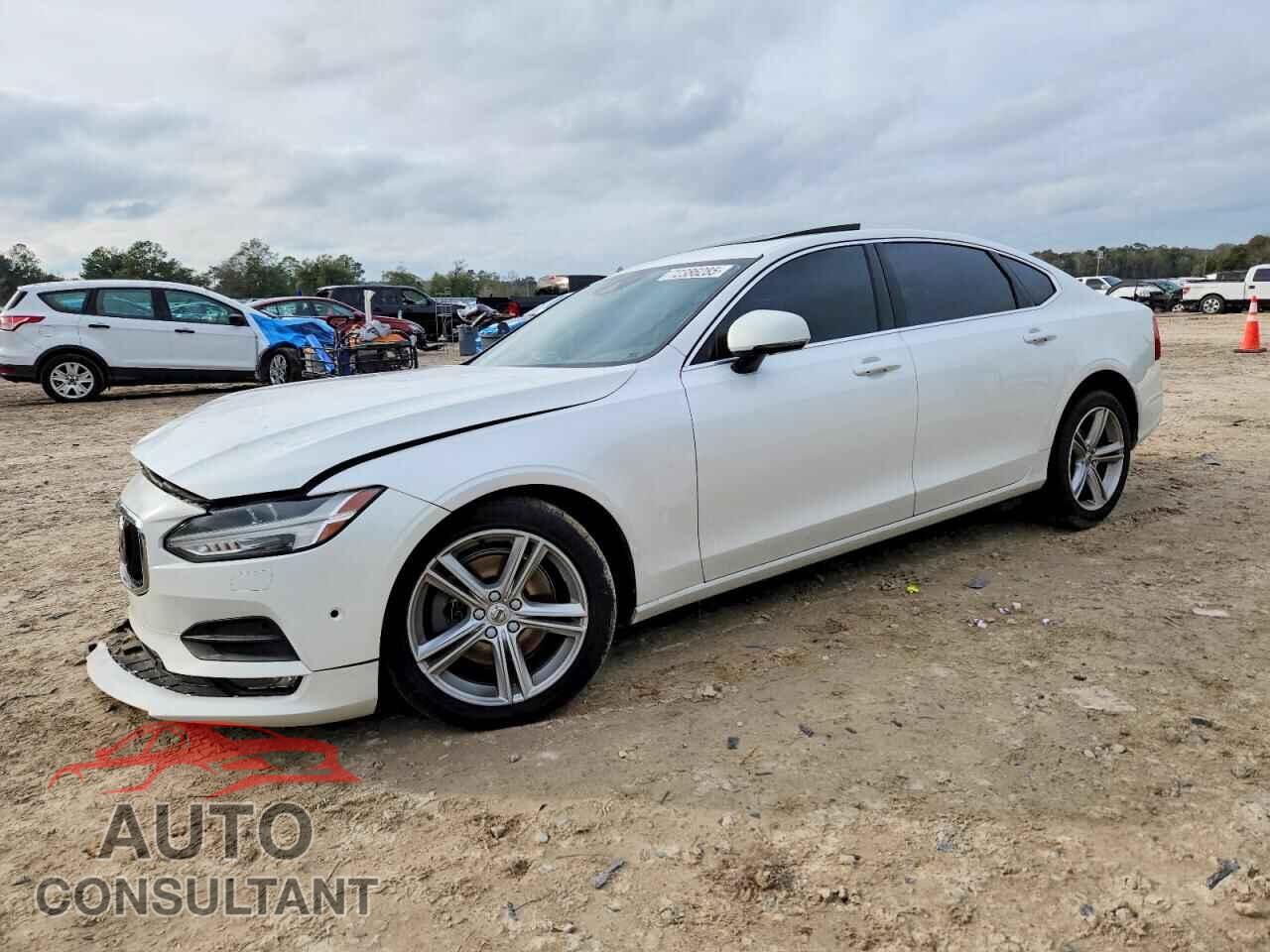 VOLVO S90 2018 - LVY982AK8JP023409