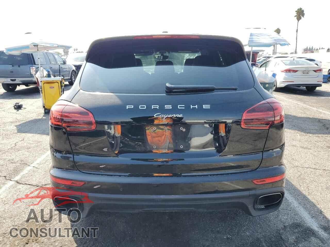 PORSCHE CAYENNE 2017 - WP1AA2A26HKA90699
