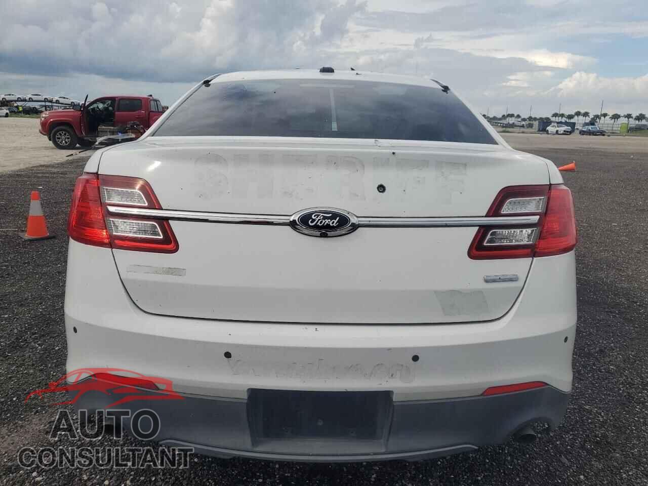 FORD TAURUS 2015 - 1FAHP2MK4FG106477