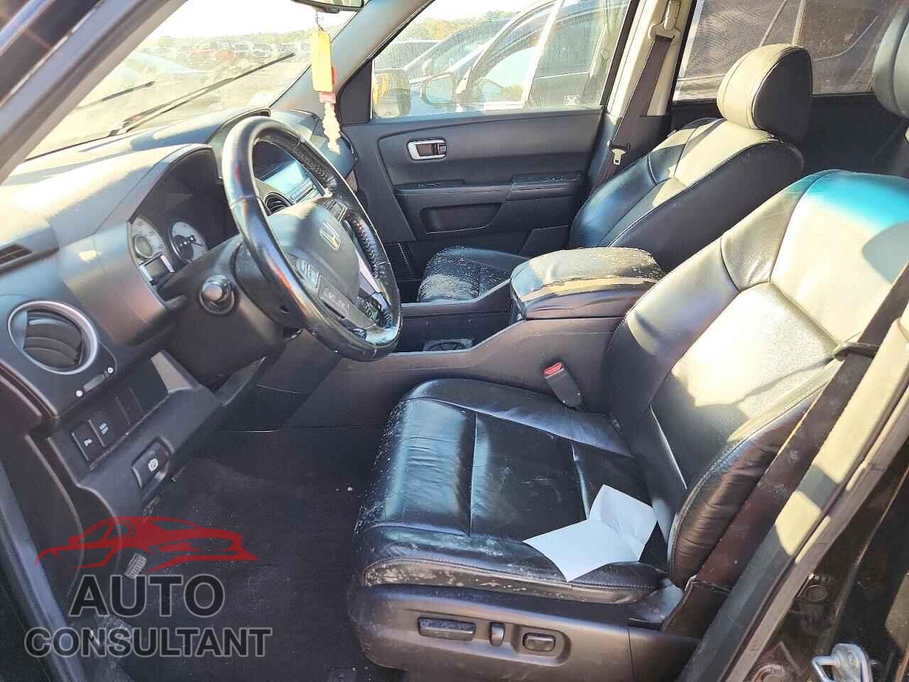 HONDA PILOT 2009 - 5FNYF48879B038830