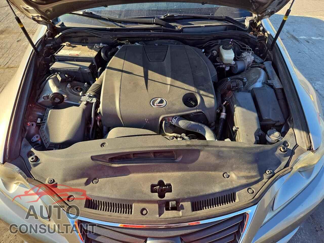 LEXUS IS 2014 - JTHBF1D20E5024509