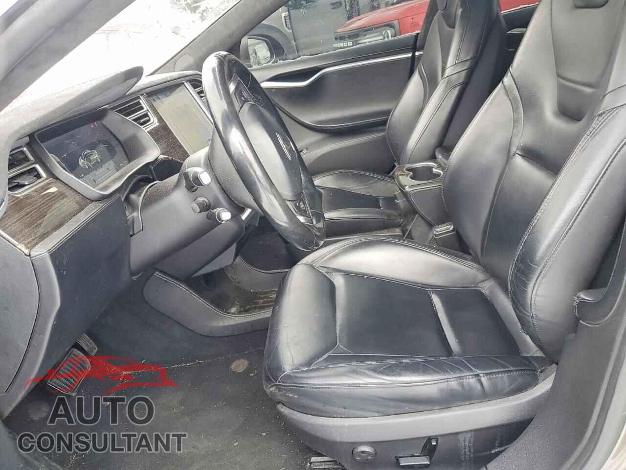 TESLA MODEL S 2015 - 5YJSA1E26FF106145