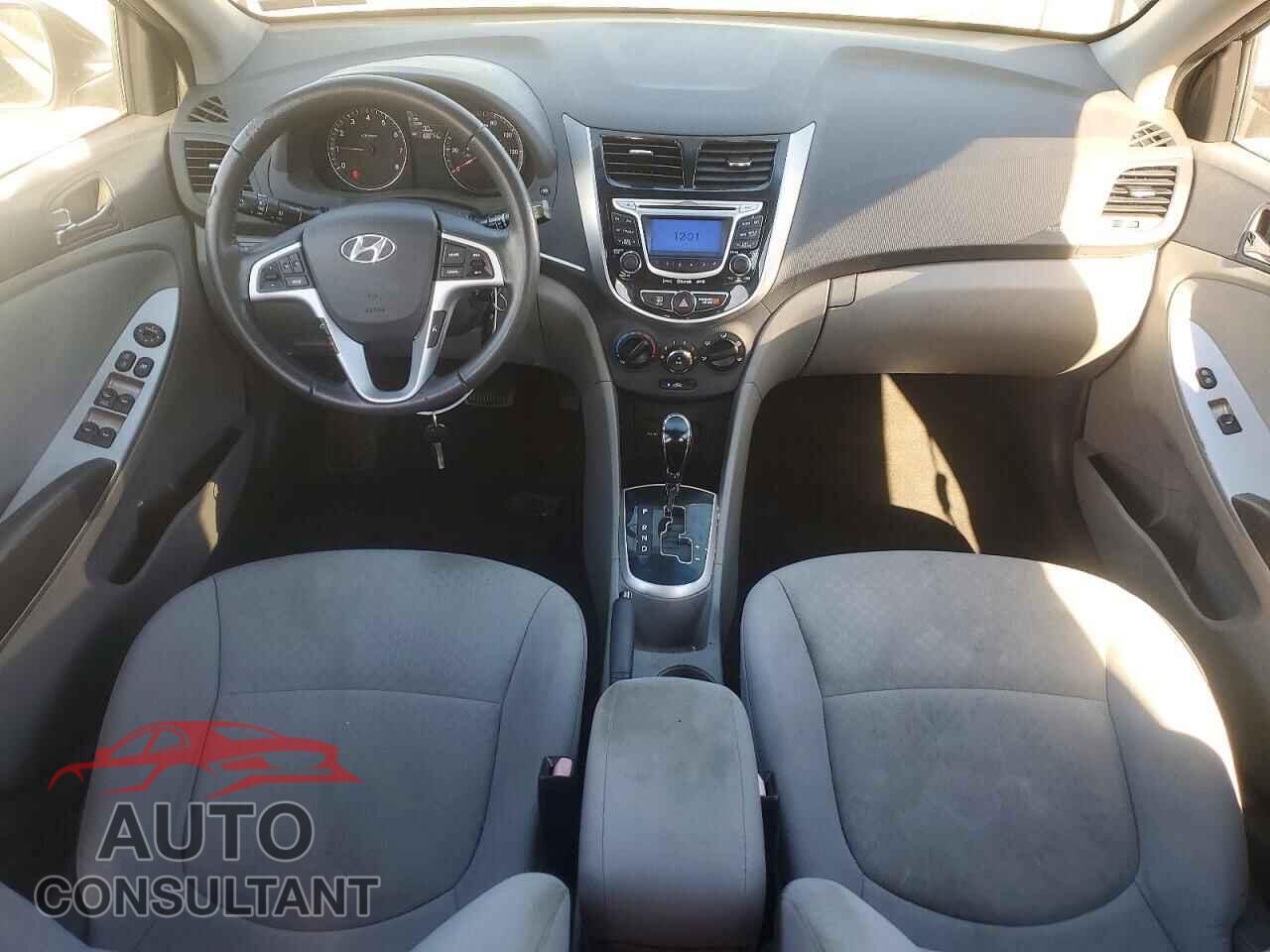 HYUNDAI ACCENT 2013 - KMHCU5AE4DU079465