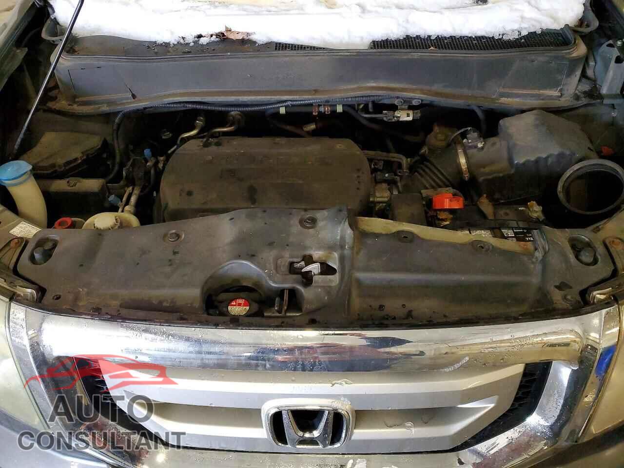 HONDA PILOT 2011 - 5FNYF4H50BB033254