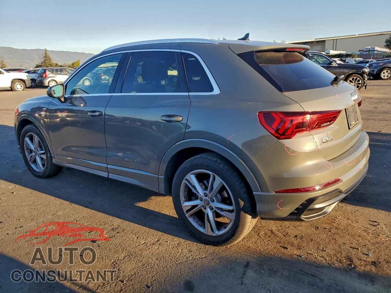 AUDI Q3 2020 - WA1EECF34L1057580