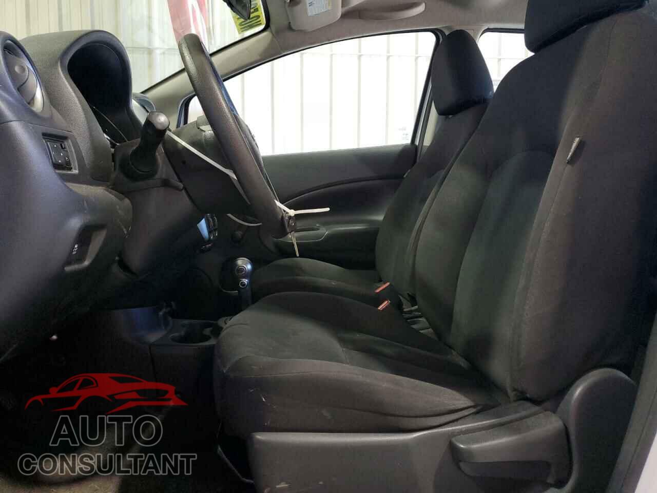 NISSAN VERSA 2017 - 3N1CE2CP5HL354844