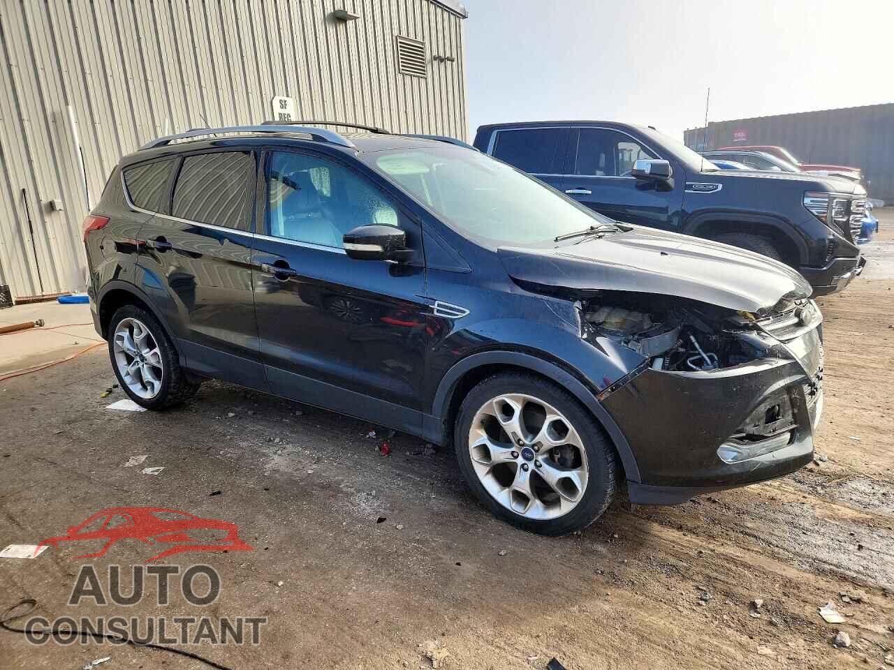 FORD ESCAPE 2015 - 1FMCU9J9XFUB30769