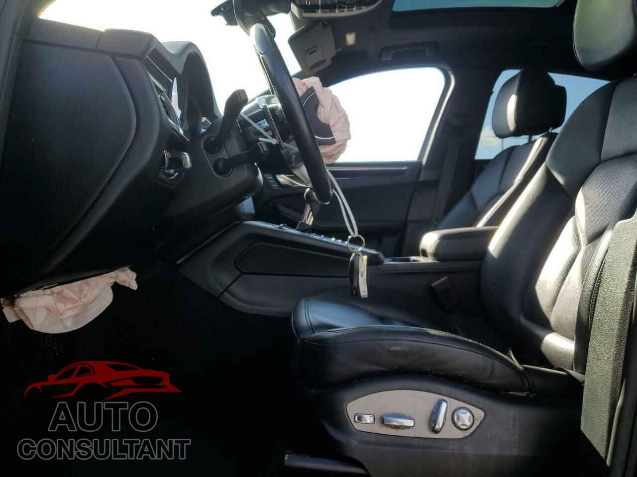 PORSCHE MACAN 2017 - WP1AA2A56HLB80715
