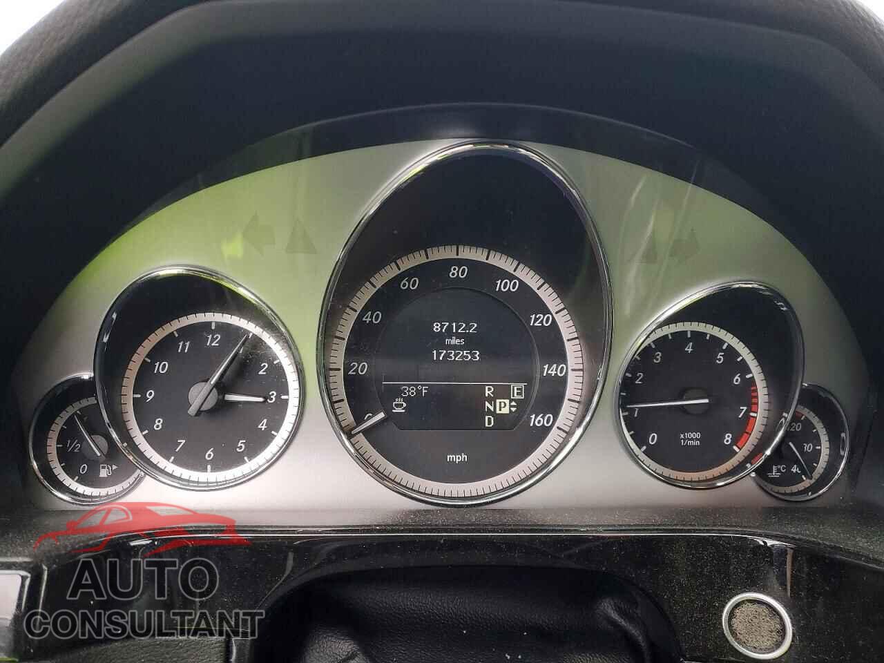 MERCEDES-BENZ E-CLASS 2011 - WDDHF8HB8BA390404