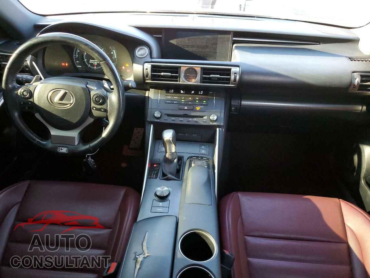 LEXUS IS 2015 - JTHCF1D27F5018437