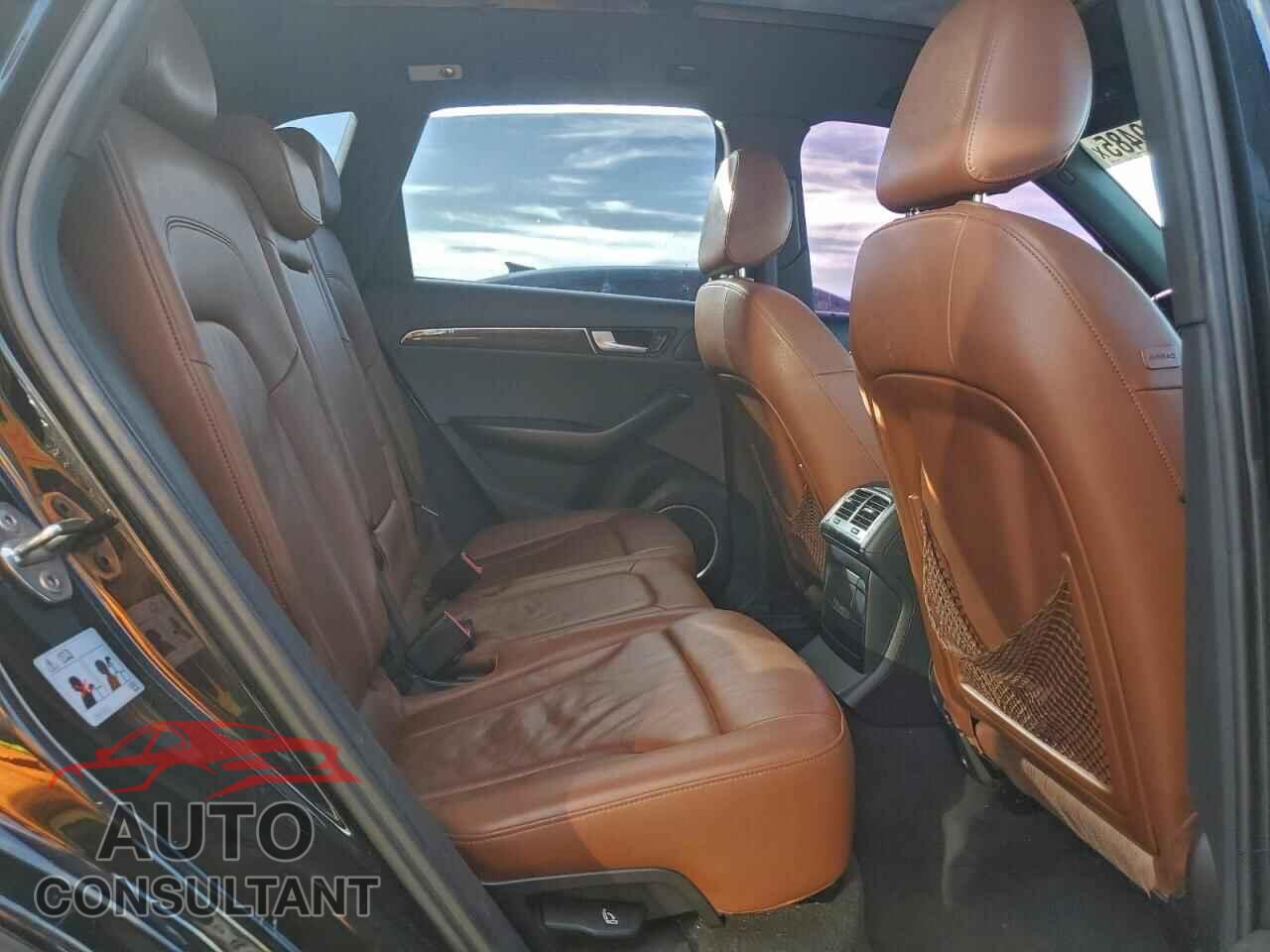 AUDI Q5 2011 - WA1LFAFP2BA024720