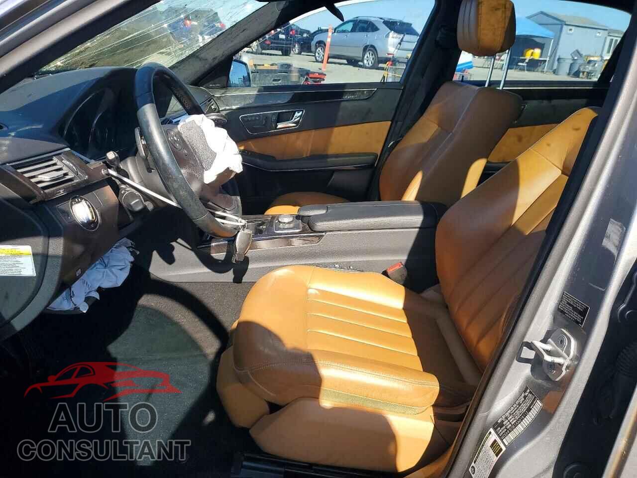 MERCEDES-BENZ E-CLASS 2010 - WDDHF5GB1AA018112