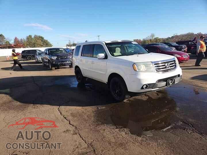 HONDA PILOT 2015 - 5FNYF4H49FB061292