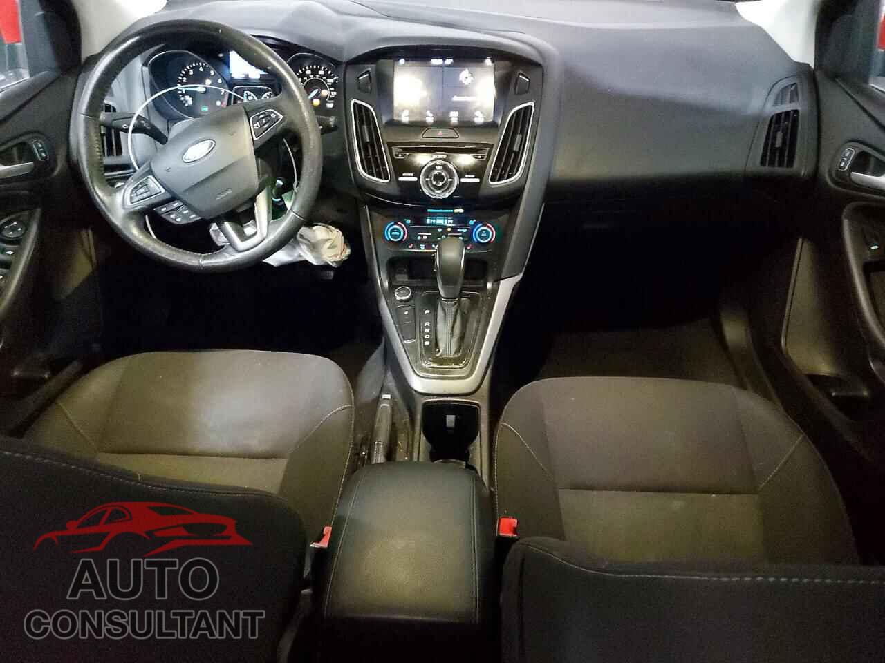 FORD FOCUS 2017 - 1FADP3M25HL266883