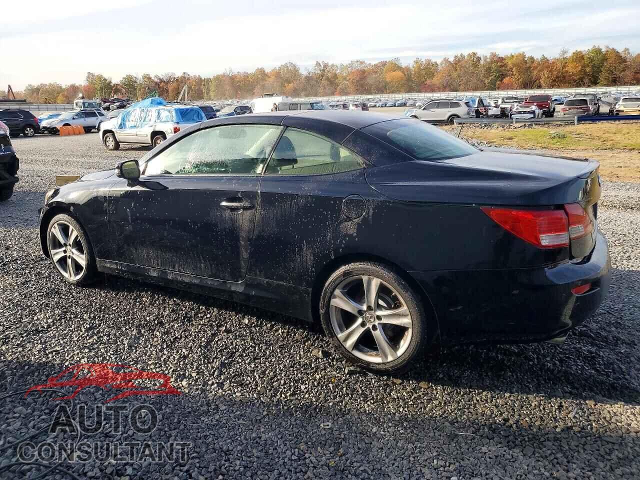 LEXUS IS 2014 - JTHFF2C23E2531379