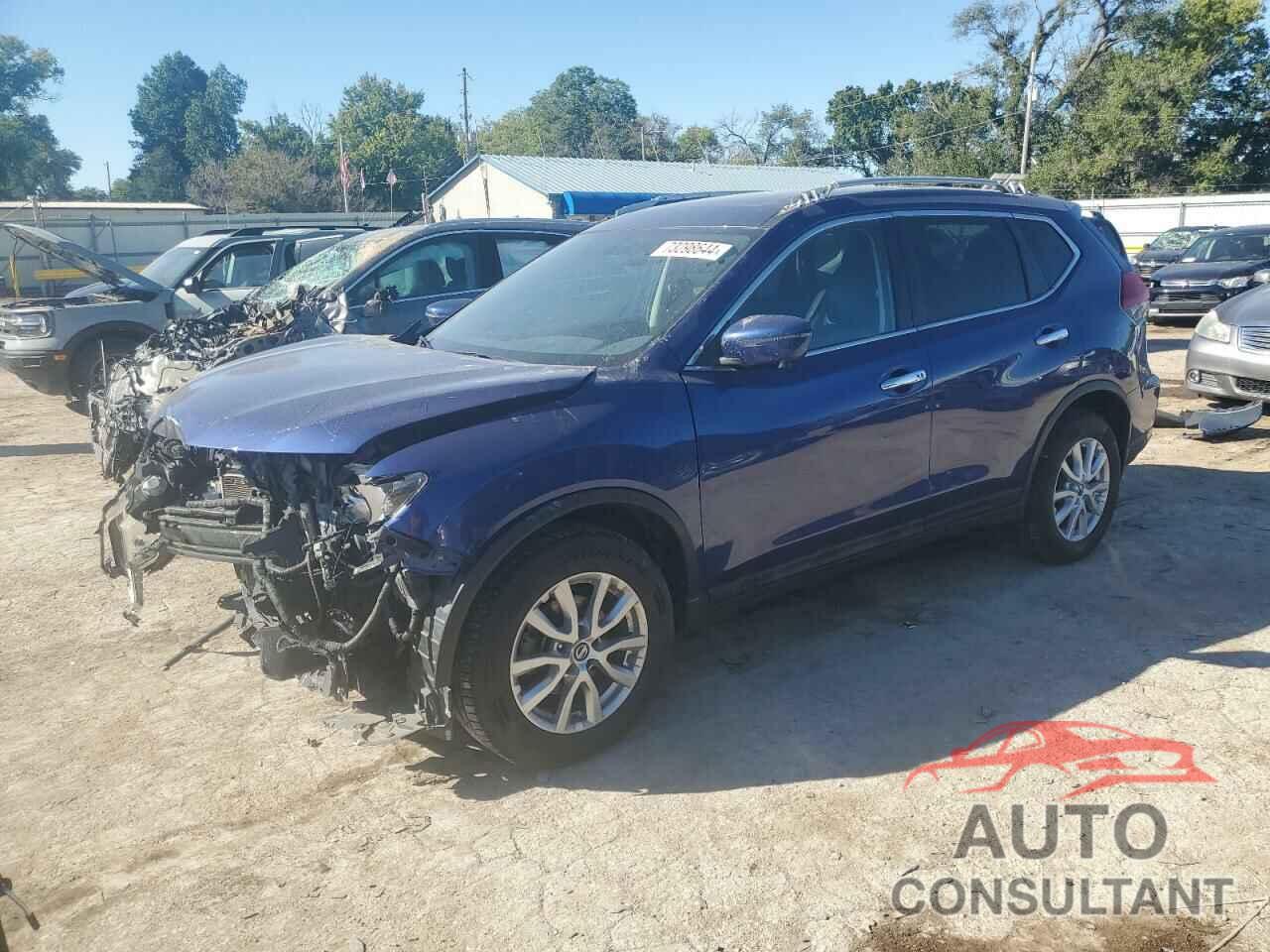 NISSAN ROGUE 2017 - 5N1AT2MV8HC768537