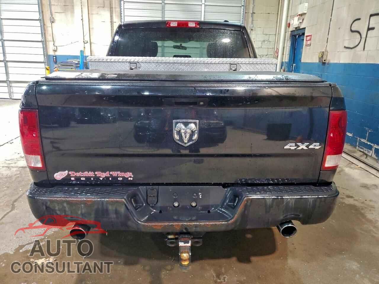 DODGE RAM 1500 2012 - 1C6RD7KT4CS263331