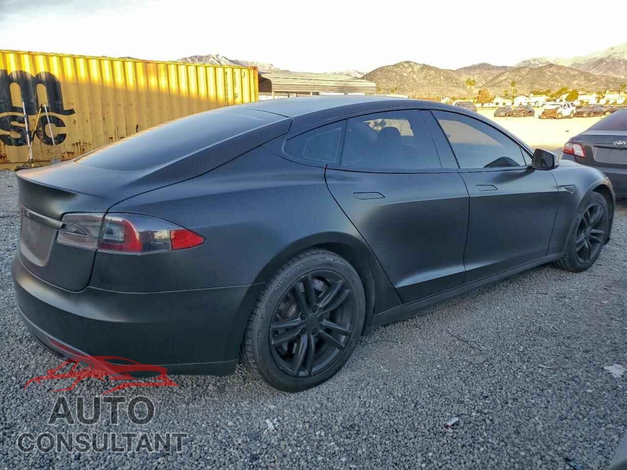 TESLA MODEL S 2014 - 5YJSA1H13EFP63051