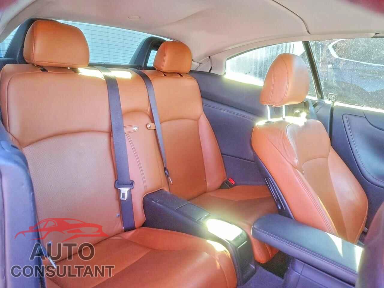 LEXUS IS 2011 - JTHFE2C23B2505816