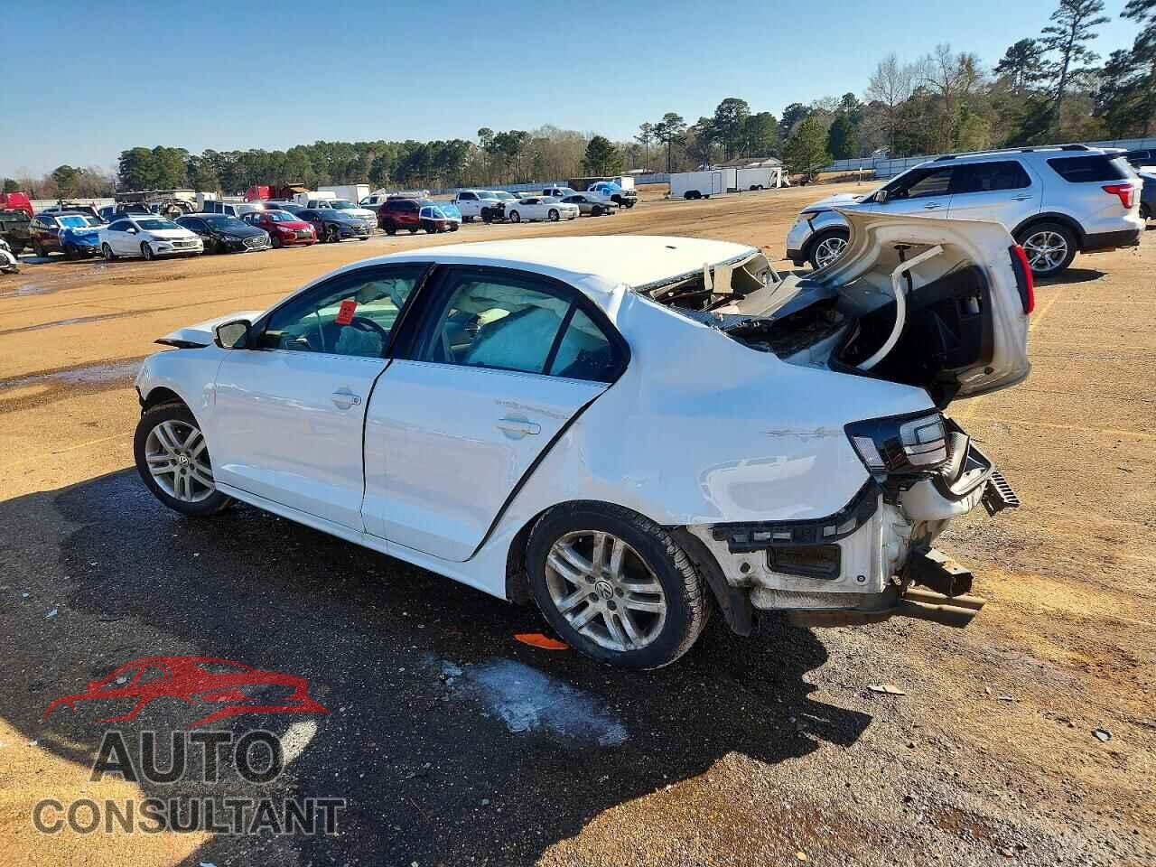 VOLKSWAGEN JETTA 2017 - 3VW2B7AJ7HM363176