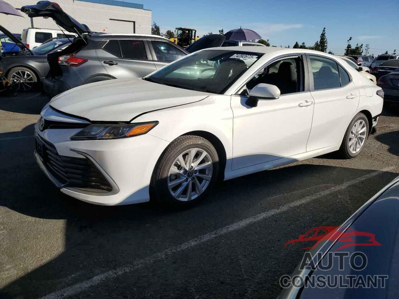 TOYOTA CAMRY 2021 - 4T1C11AKXMU547030