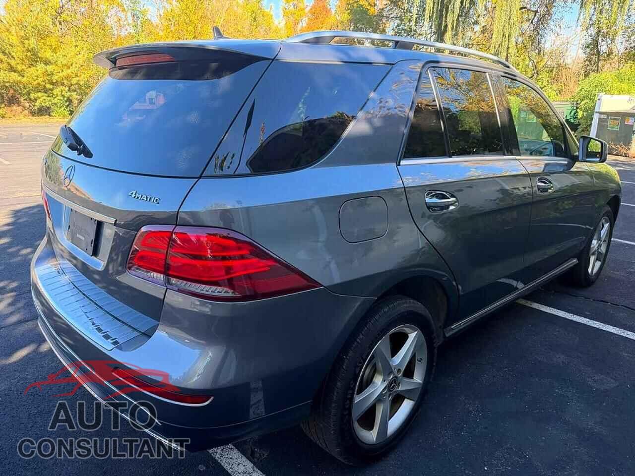 MERCEDES-BENZ GLE-CLASS 2018 - 4JGDA5HB3JB108793