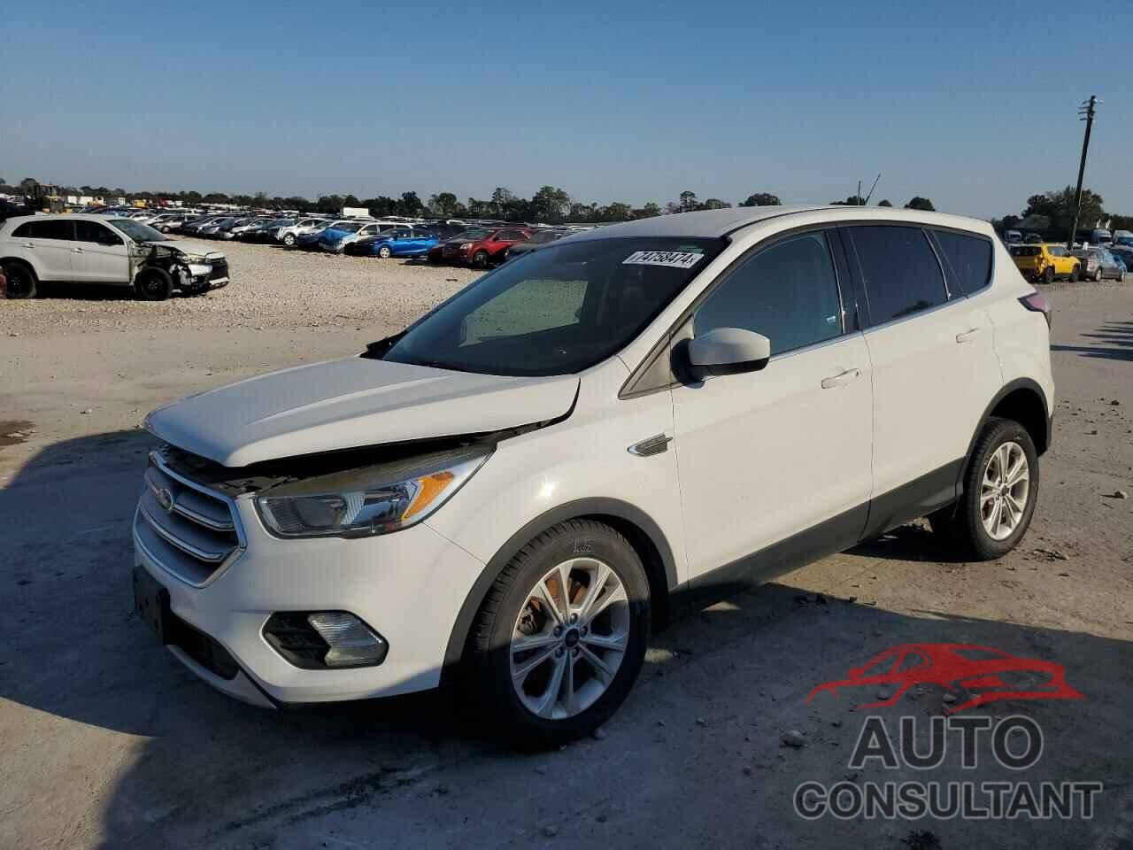 FORD ESCAPE 2017 - 1FMCU9GD9HUE47327