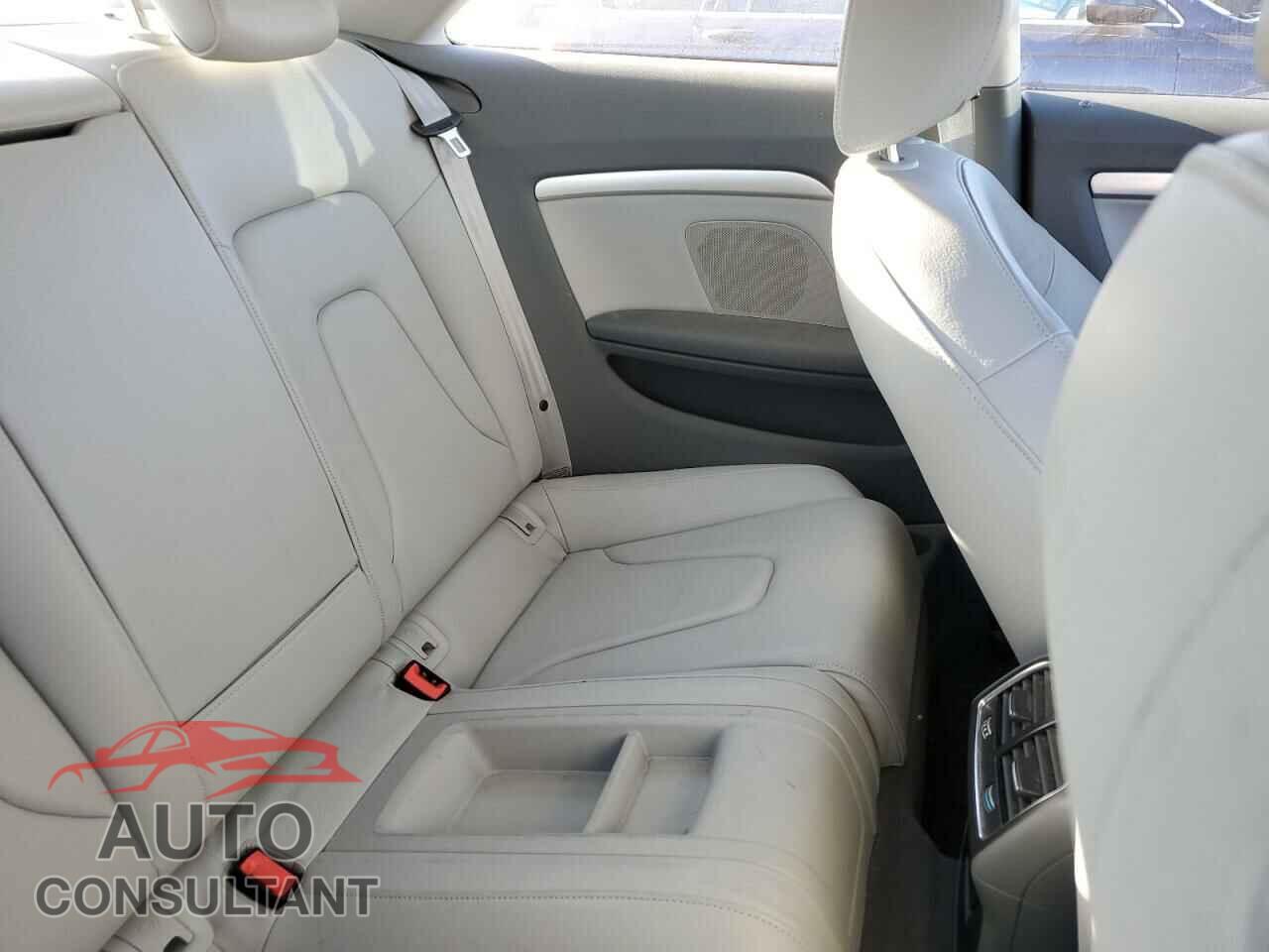 AUDI A5 2013 - WAULFAFR8DA015639