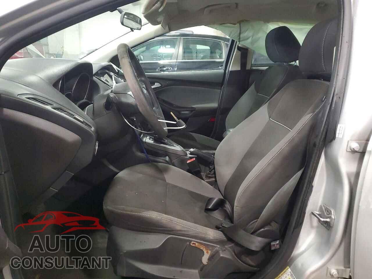 FORD FOCUS 2013 - 1FADP3F22DL341076