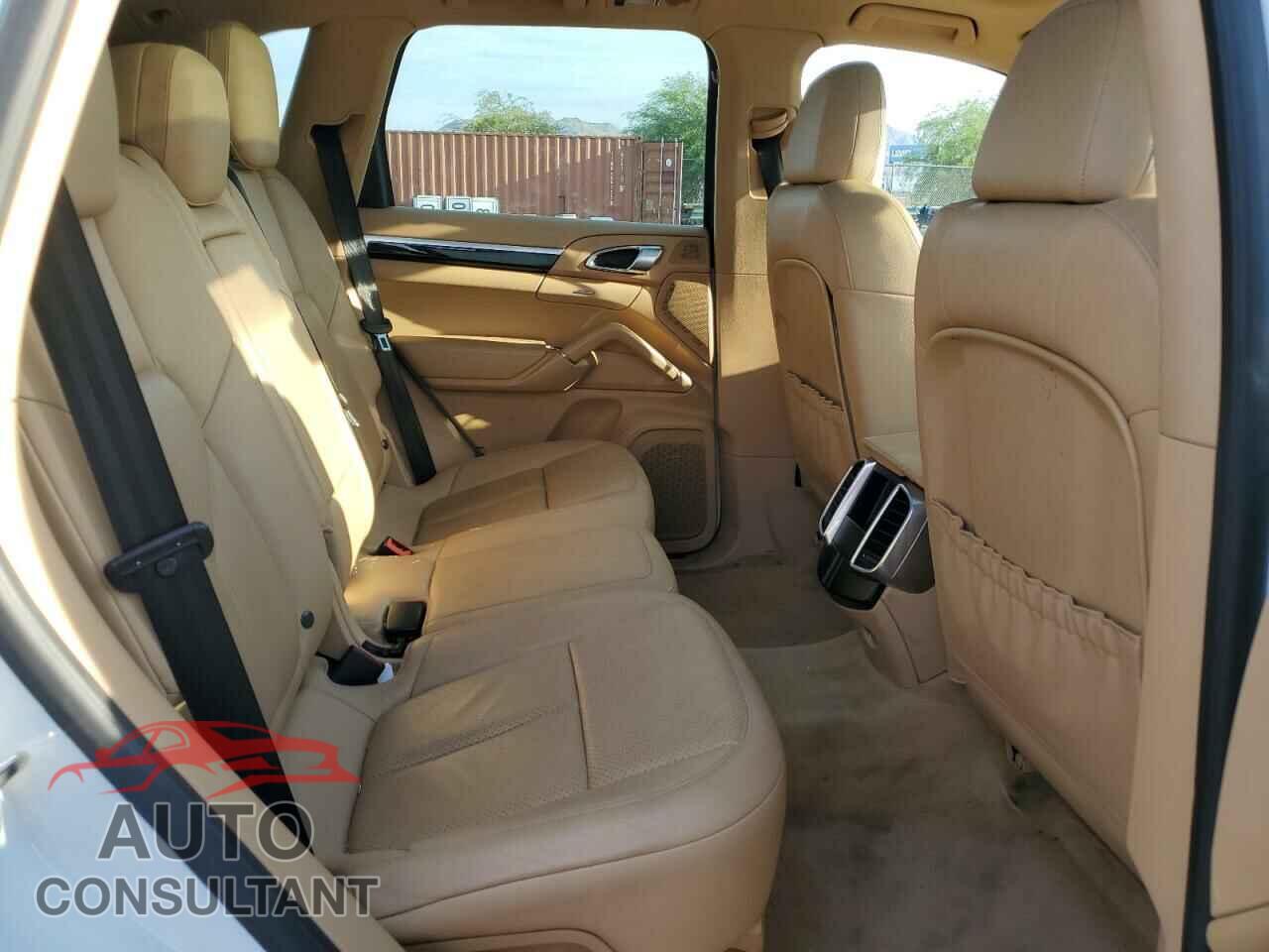 PORSCHE CAYENNE 2013 - WP1AE2A21DLA16101
