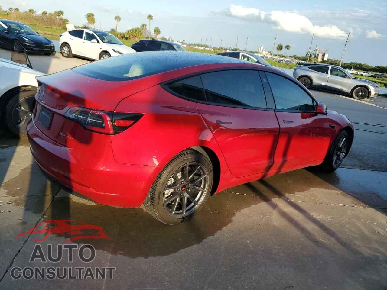 TESLA MODEL 3 2021 - 5YJ3E1EB3MF836956