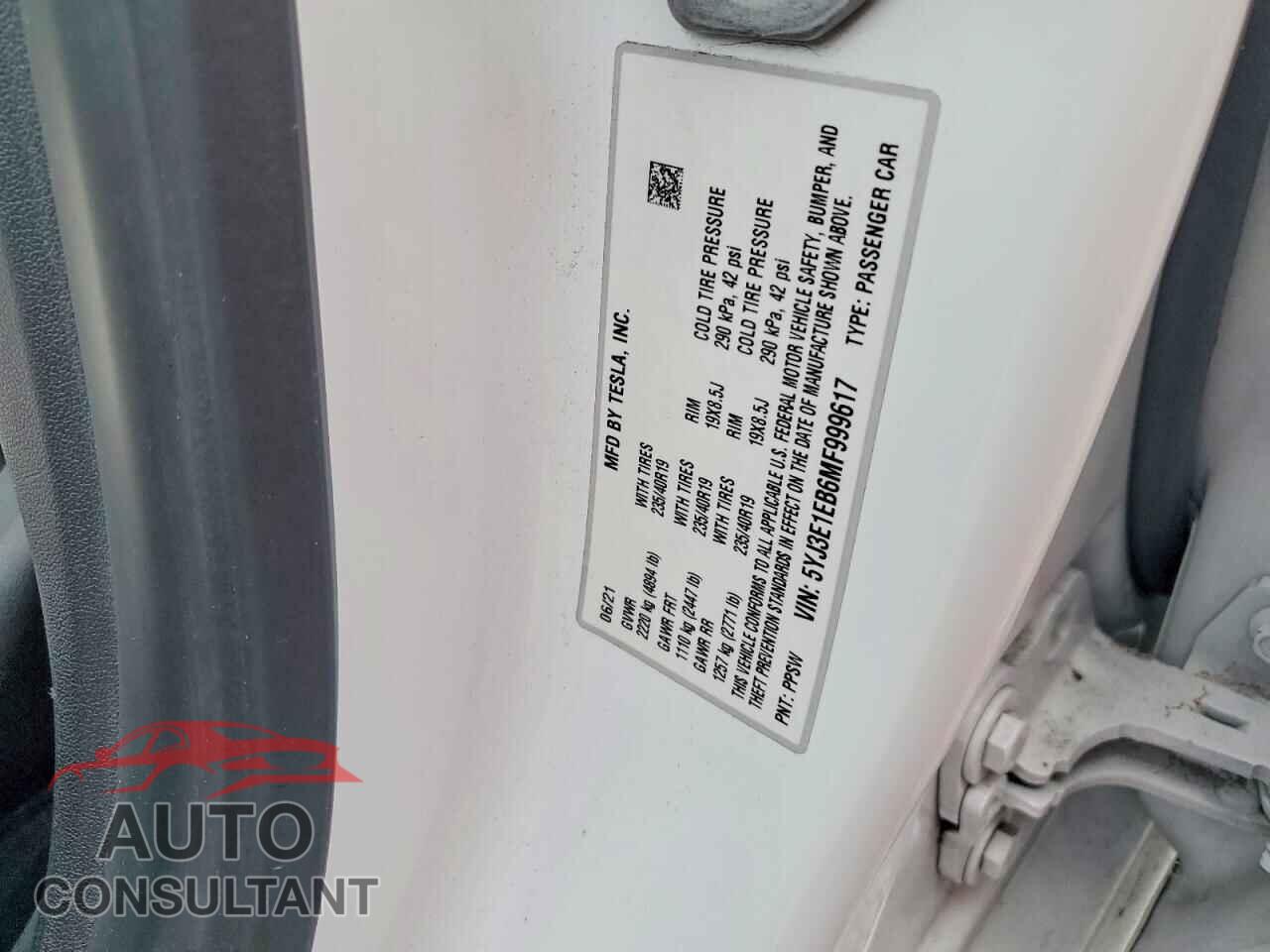 TESLA MODEL 3 2021 - 5YJ3E1EB6MF999617