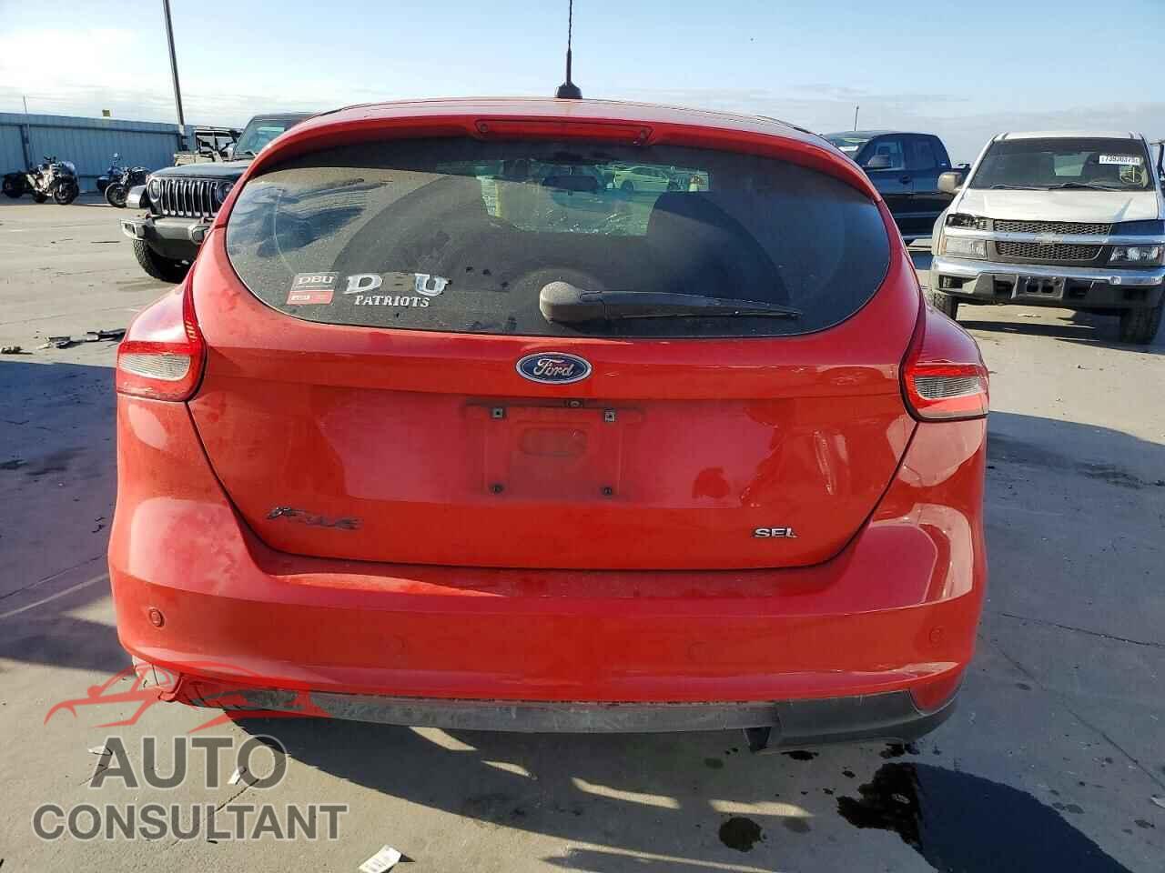 FORD FOCUS 2017 - 1FADP3M22HL249216
