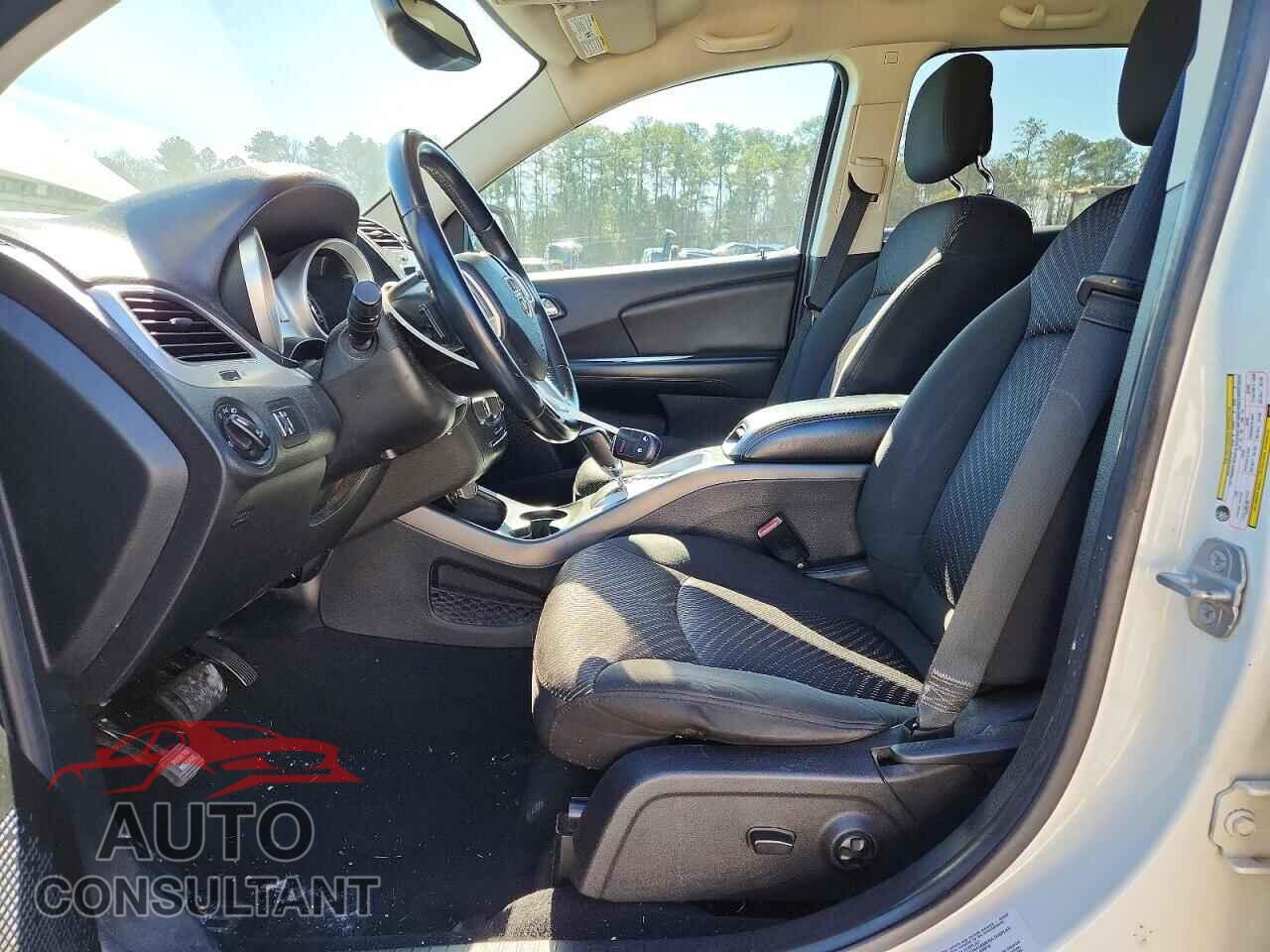 DODGE JOURNEY 2014 - 3C4PDCBB2ET269310