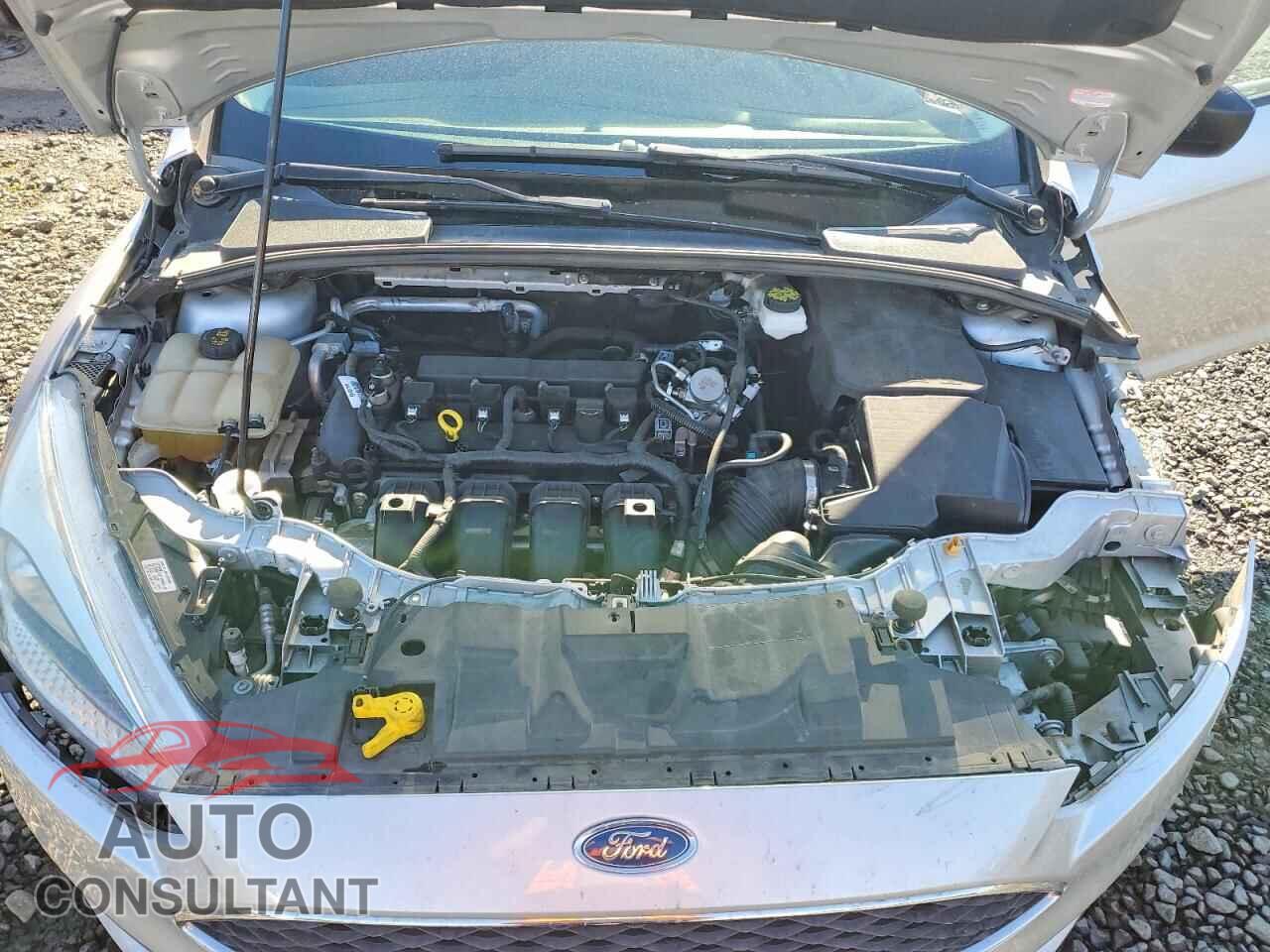 FORD FOCUS 2018 - 1FADP3E22JL323089