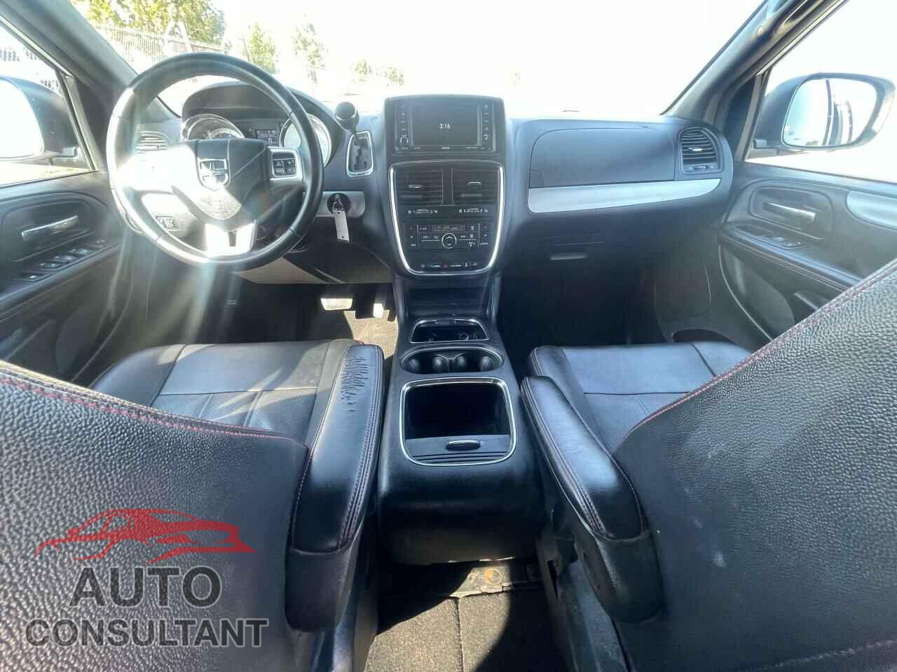DODGE CARAVAN 2016 - 2C4RDGEG8GR329717