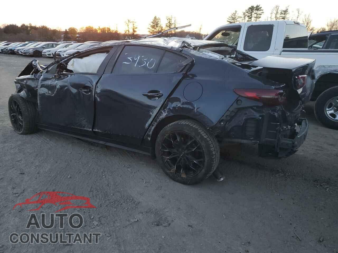 MAZDA 3 2019 - 3MZBPABL7KM113930