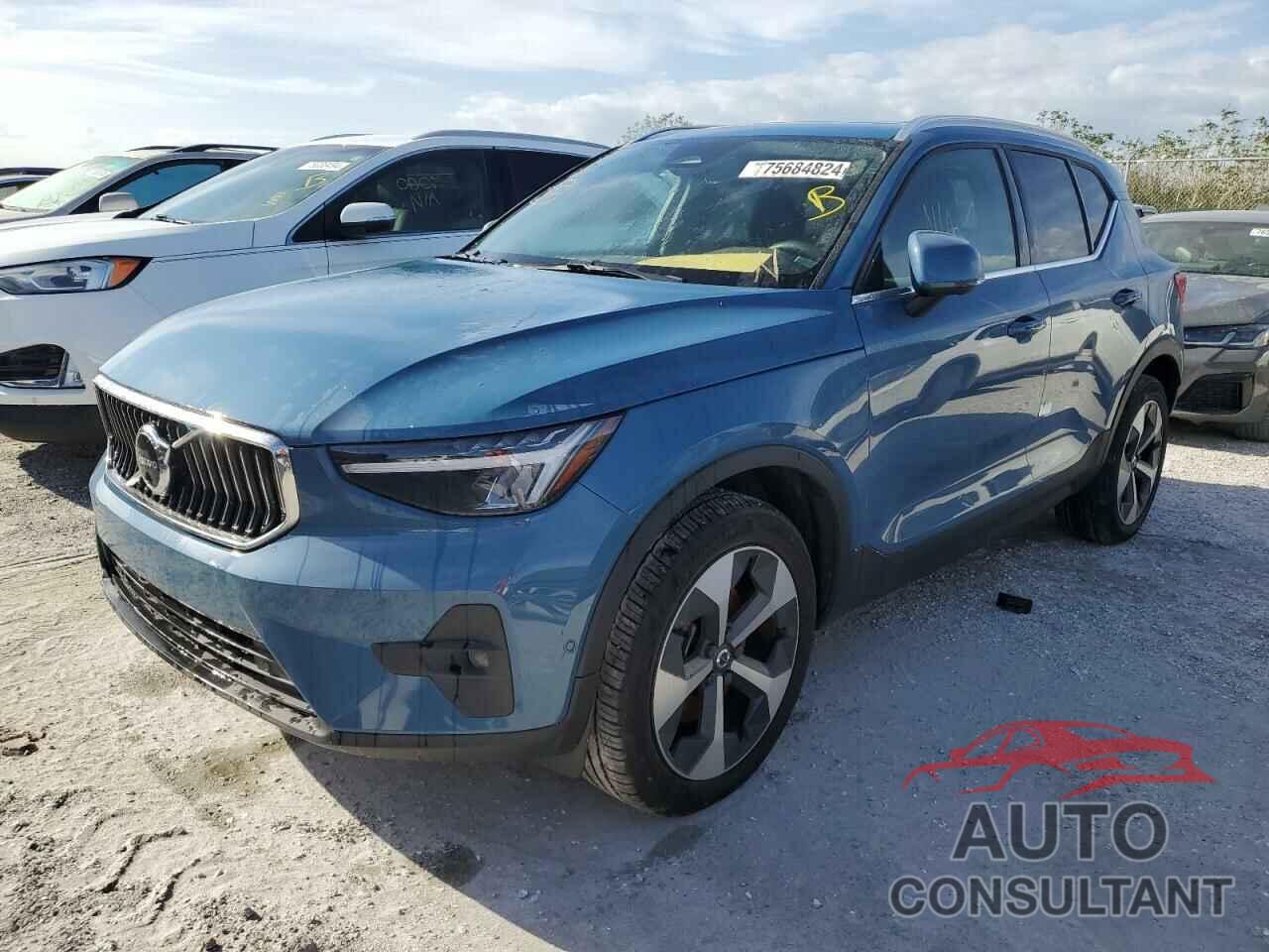 VOLVO XC40 PLUS 2024 - YV4L12UE1R2228857