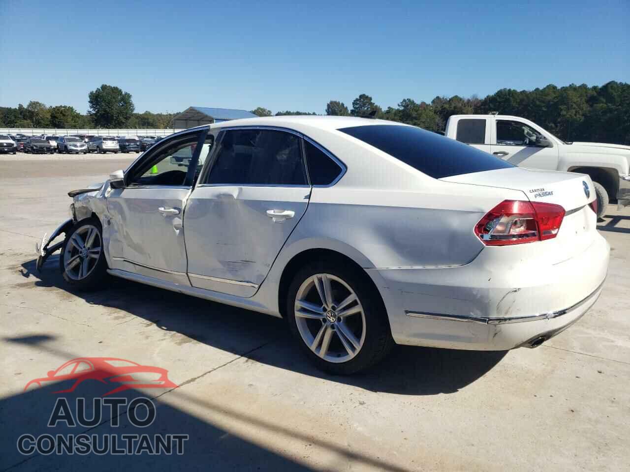VOLKSWAGEN PASSAT 2015 - 1VWBS7A34FC023824