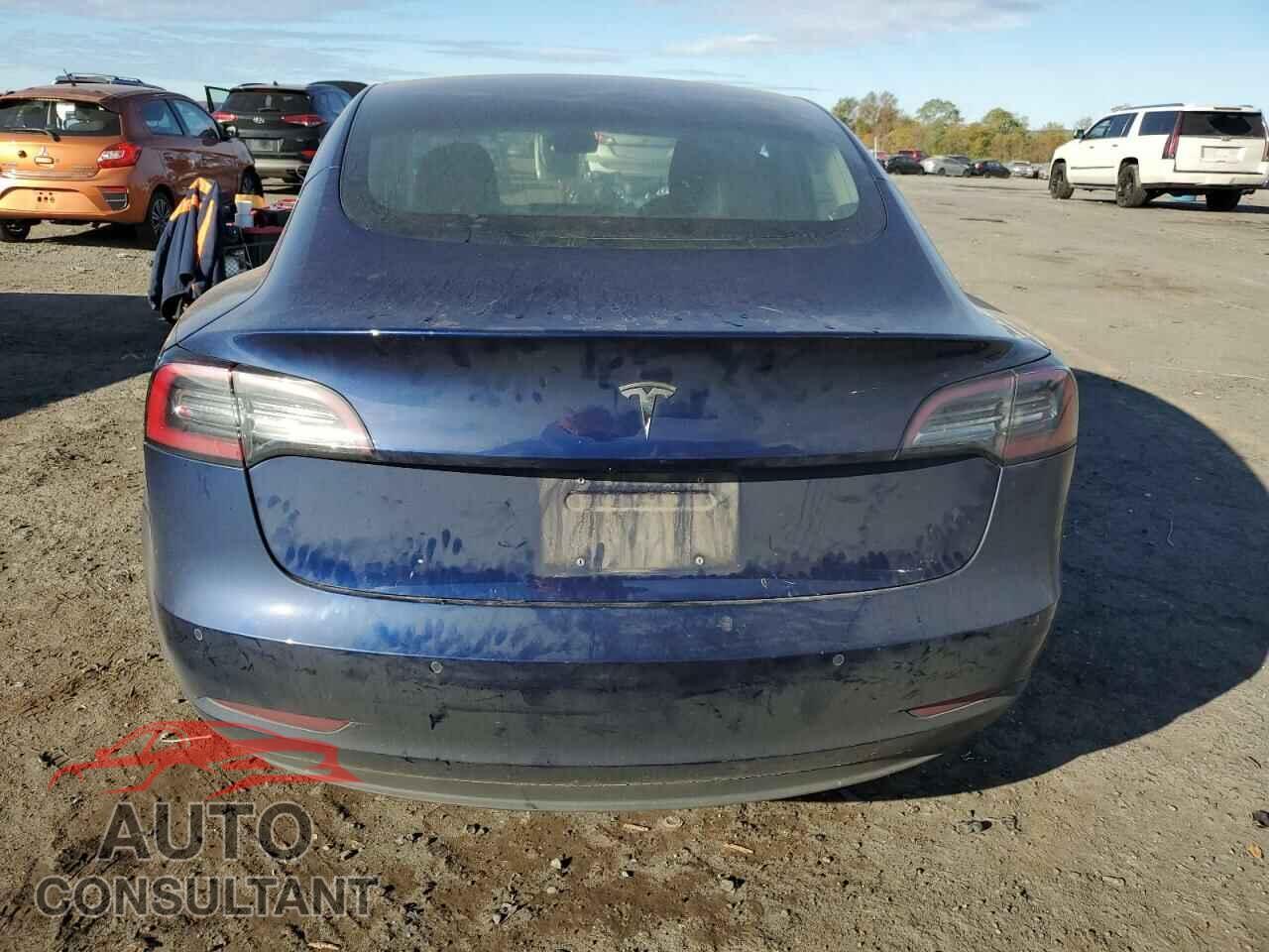 TESLA MODEL 3 2018 - 5YJ3E1EA3JF102689