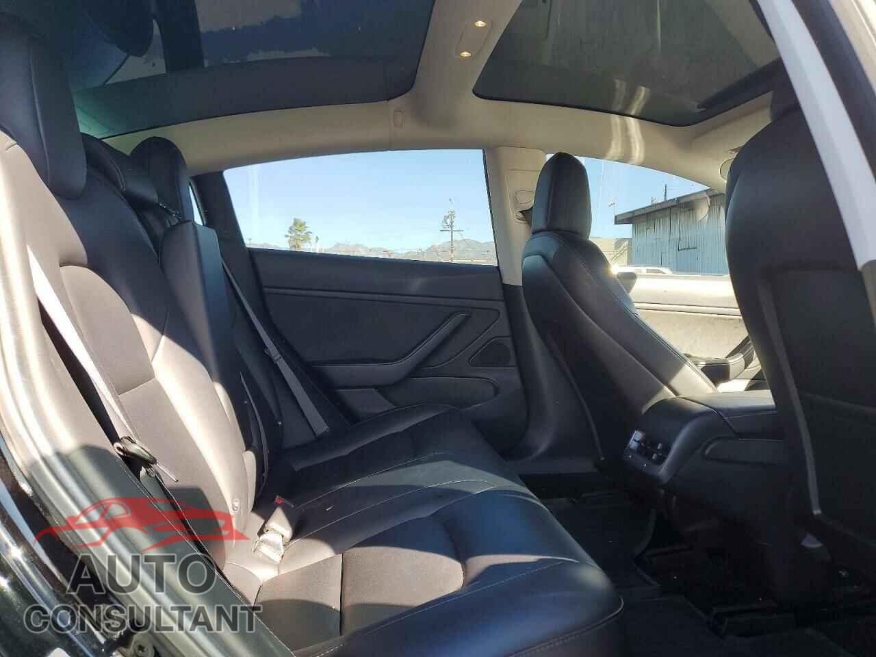 TESLA MODEL 3 2018 - 5YJ3E1EA2JF051766
