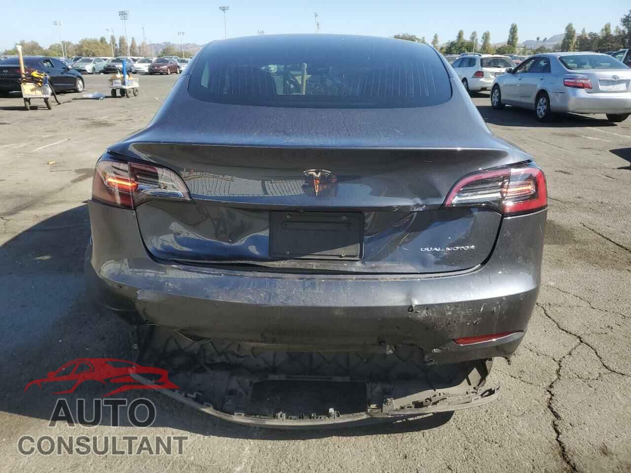 TESLA MODEL 3 2019 - 5YJ3E1EB9KF432492