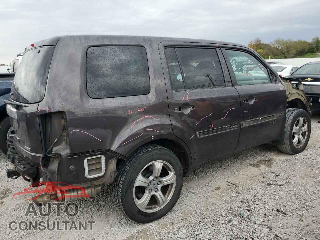 HONDA PILOT 2013 - 5FNYF4H62DB002034
