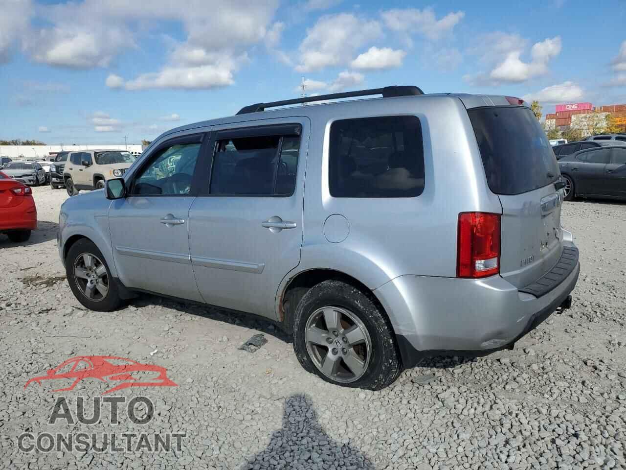 HONDA PILOT 2011 - 5FNYF4H50BB034291