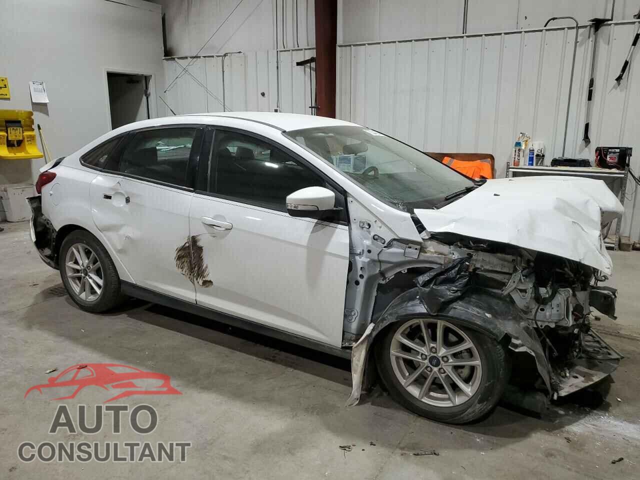FORD FOCUS 2015 - 1FADP3F21FL300876
