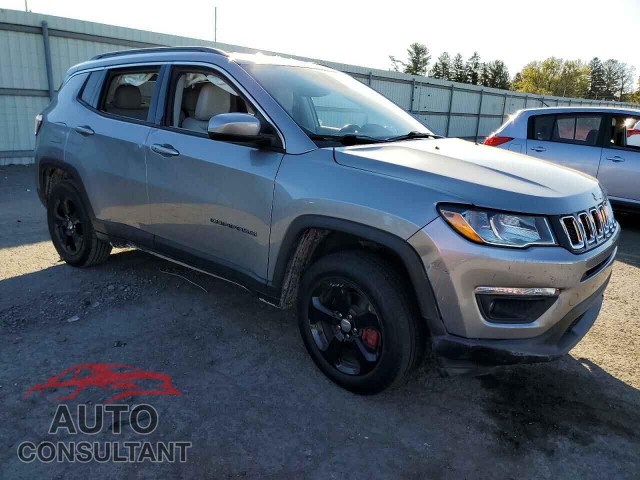JEEP COMPASS 2018 - 3C4NJDBB3JT376107
