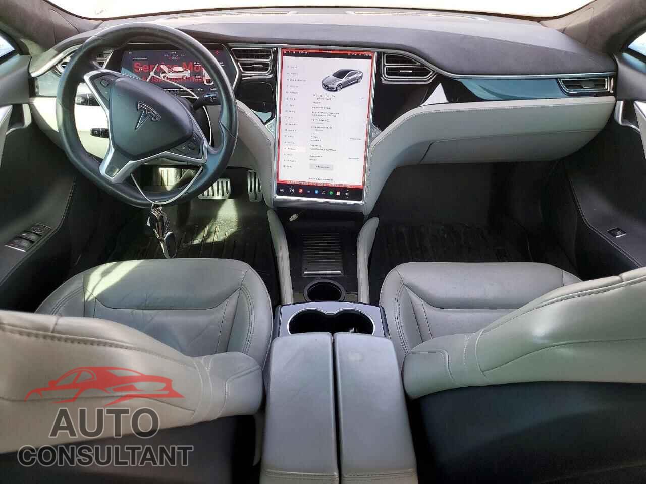 TESLA MODEL S 2015 - 5YJSA1E43FF115211
