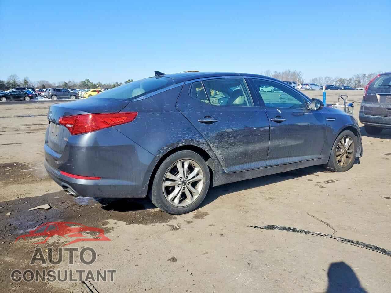 KIA OPTIMA 2011 - KNAGN4A79B5101785