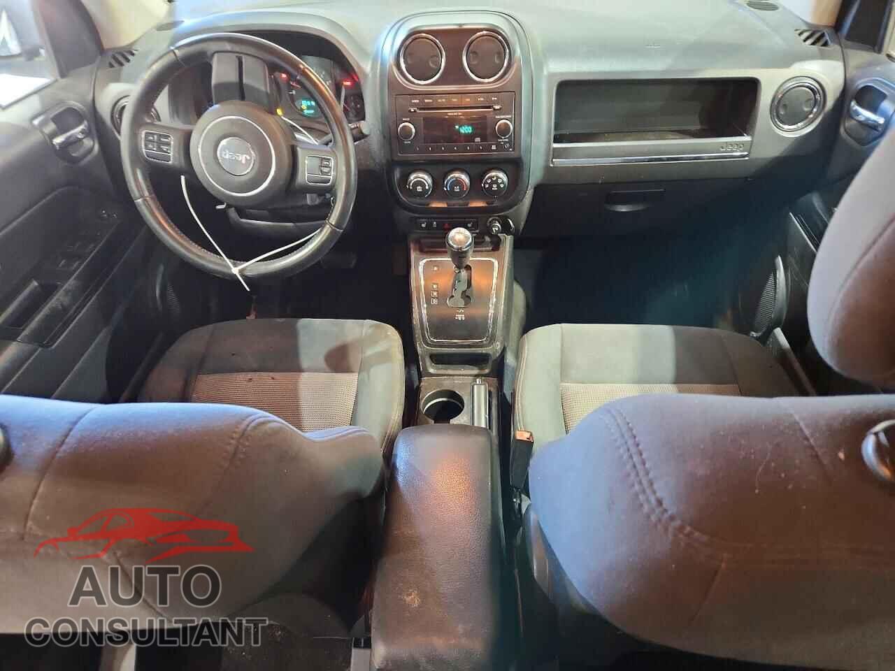 JEEP COMPASS 2011 - 1J4NF1FB0BD176152